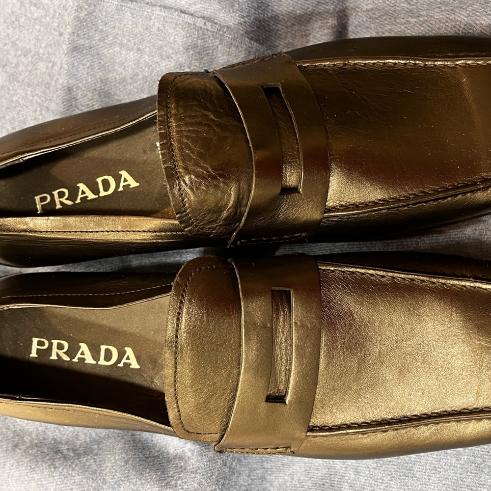 New mens size 10 Prada loafers.  Excellent condition.